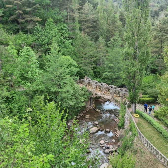 Precioso Apartamento En El Pirineo Catalan La Pobla de Lillet Ngoại thất bức ảnh